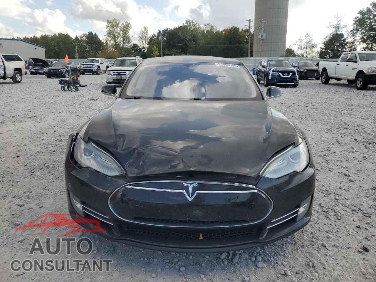 TESLA MODEL S 2013 - 5YJSA1DN0DFP07916