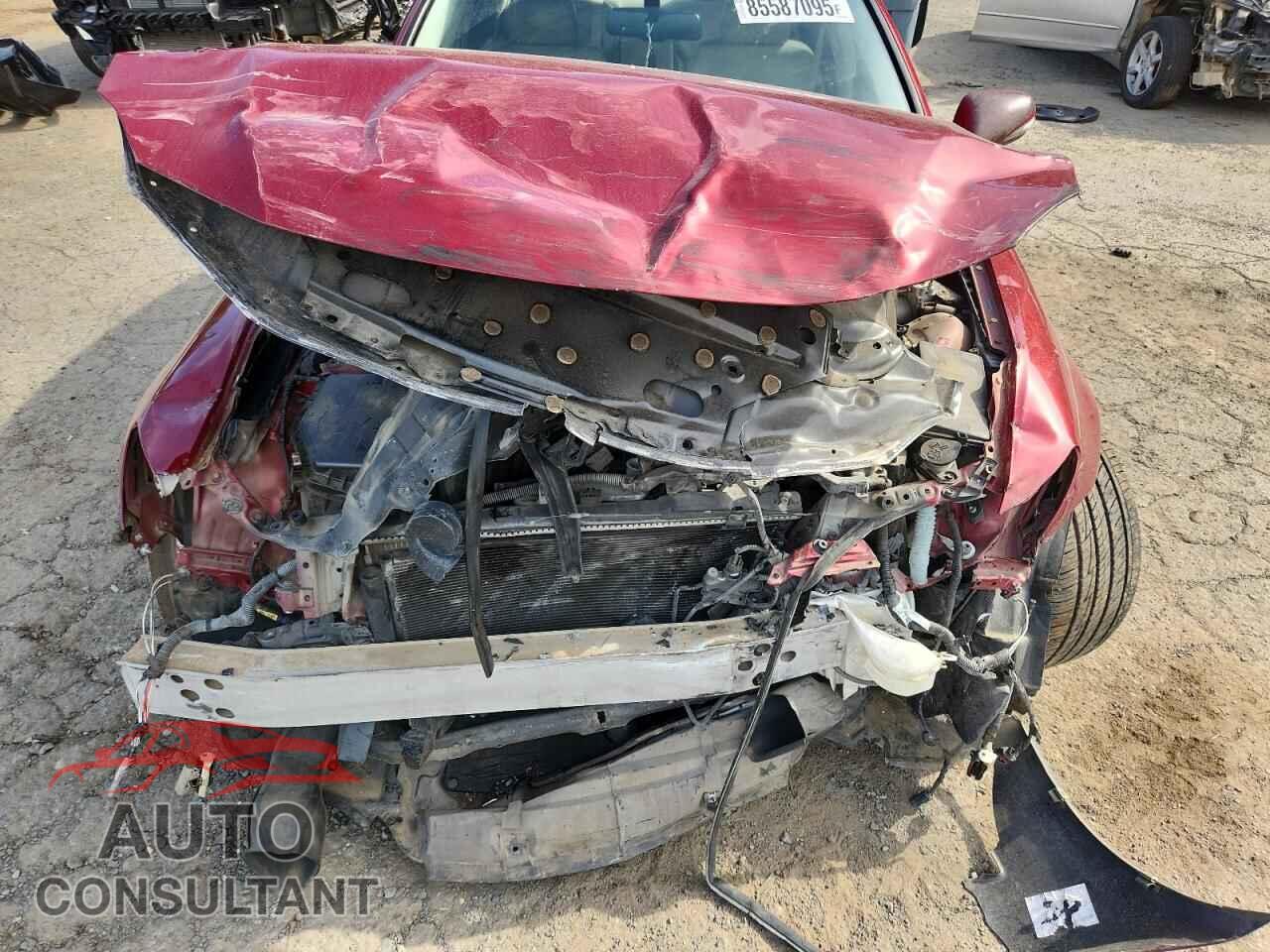 LEXUS IS 2011 - JTHBF5C22B5151671