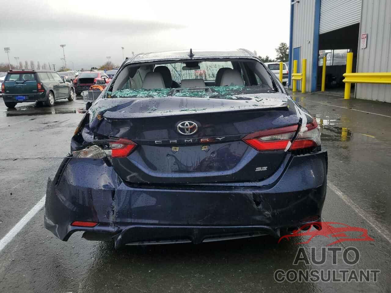 TOYOTA CAMRY 2021 - 4T1G11AK6MU418882