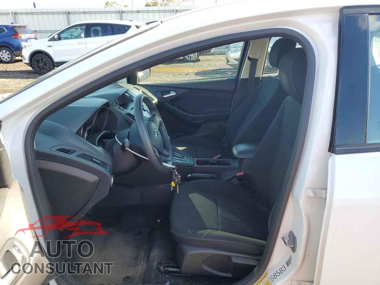 FORD FOCUS 2017 - 1FADP3F24HL239509
