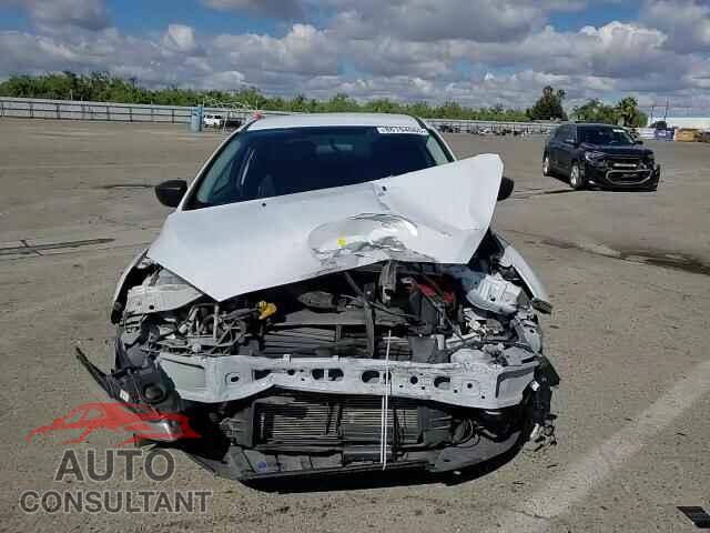 FORD FOCUS 2017 - 1FADP3E23HL255315