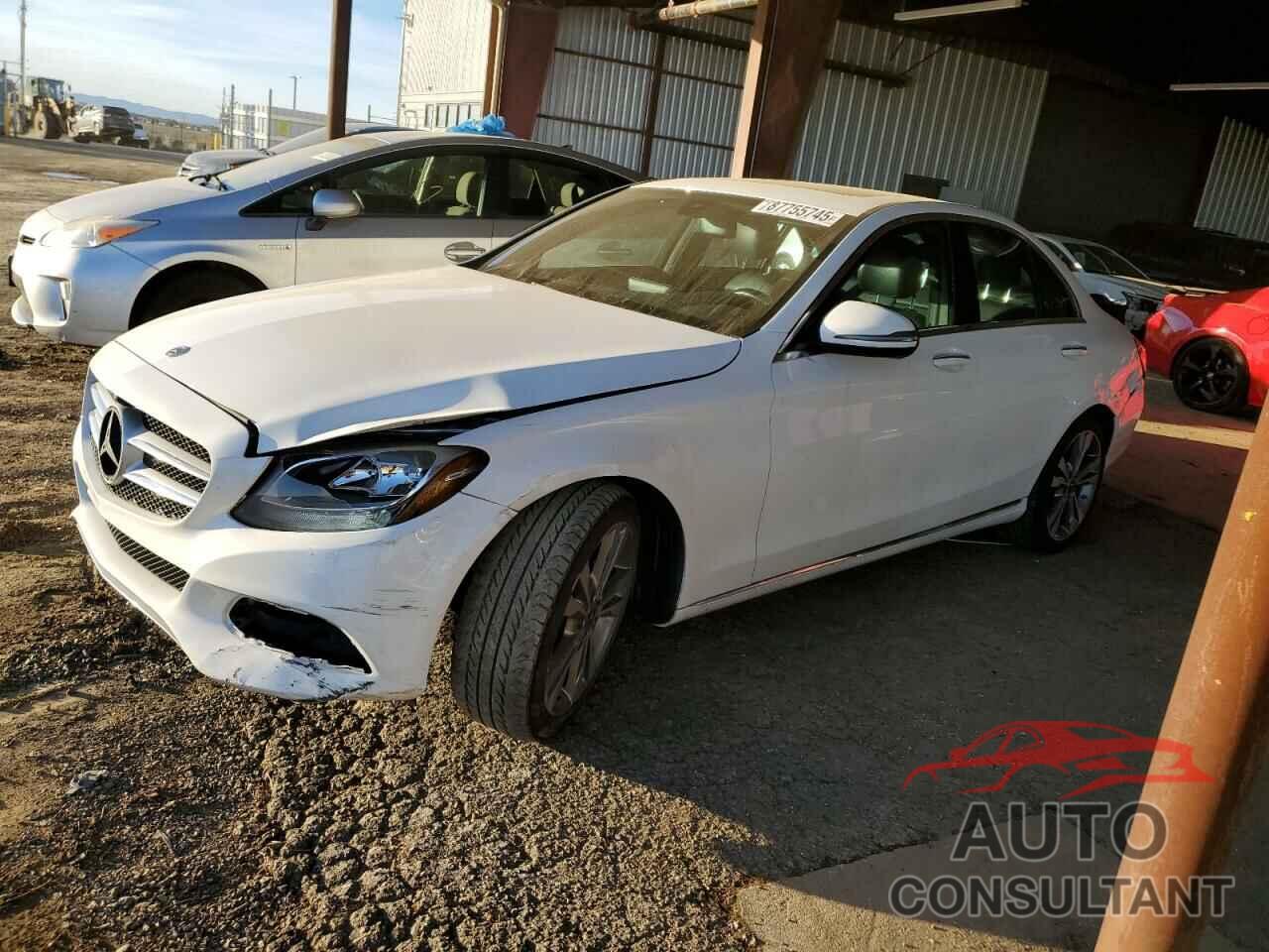 MERCEDES-BENZ C-CLASS 2018 - 55SWF4JB0JU273876