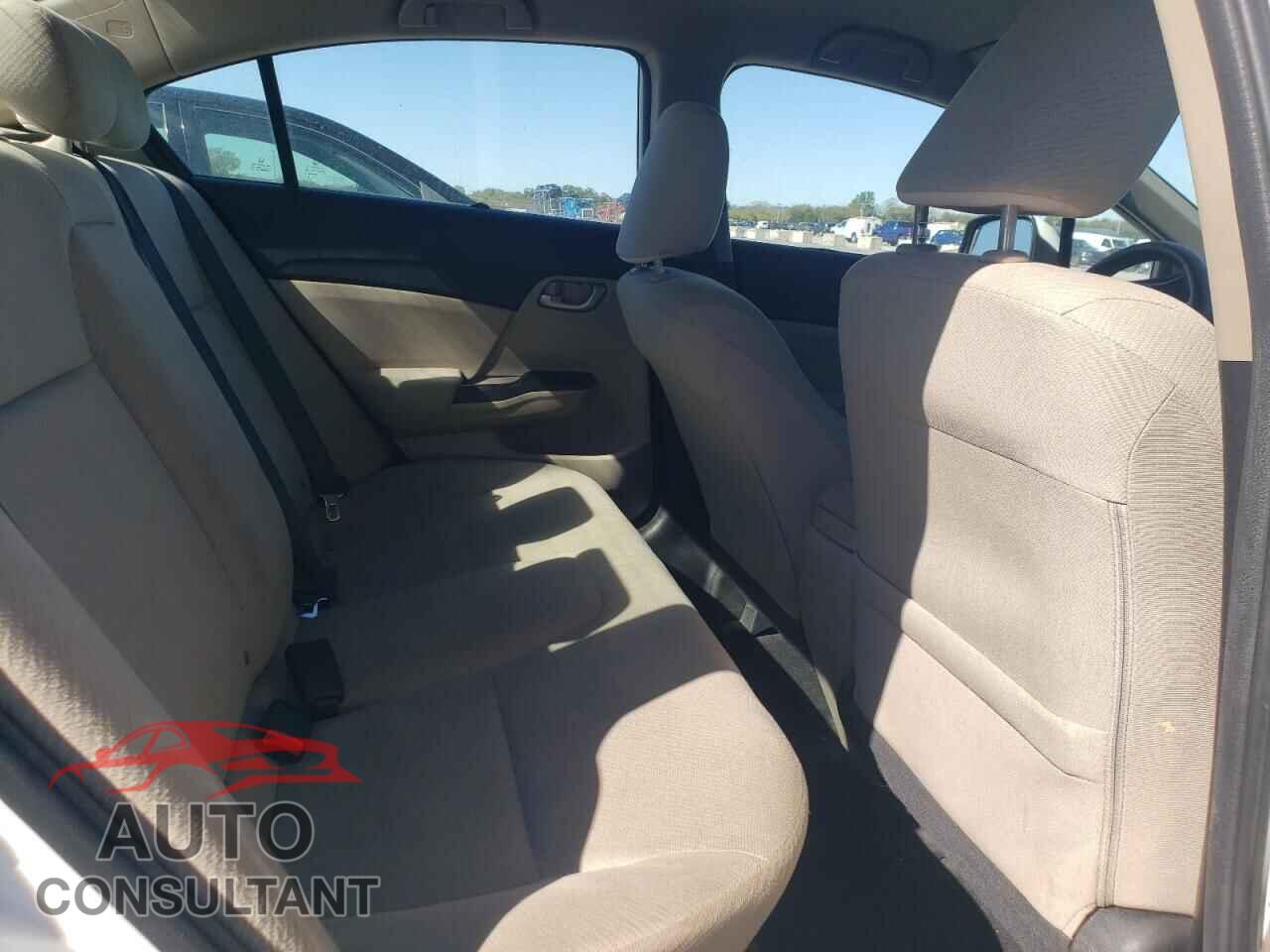 HONDA CIVIC 2013 - 19XFB2F55DE030224