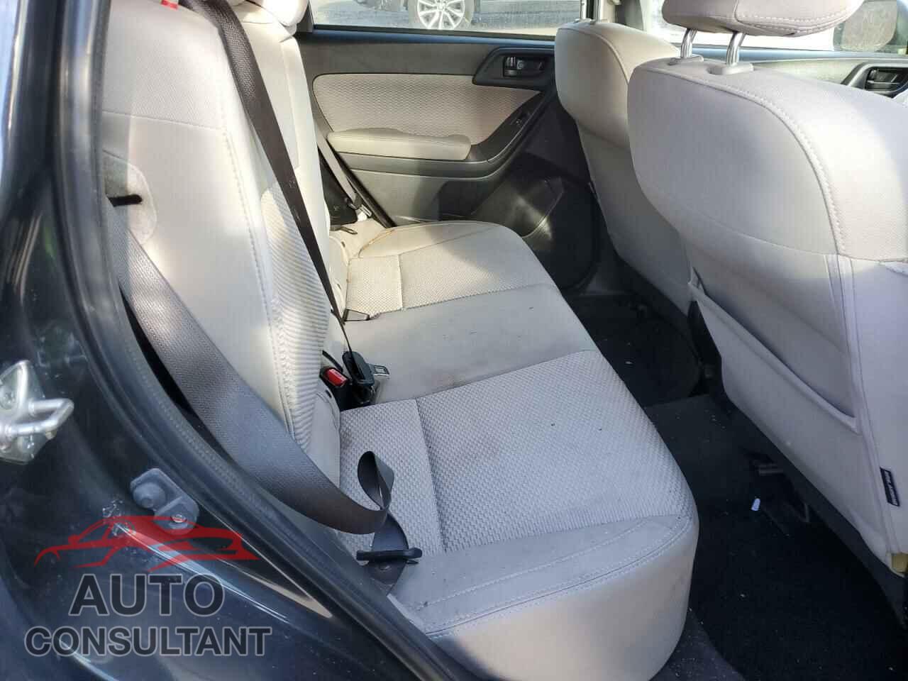 SUBARU FORESTER 2018 - JF2SJAEC0JH402927