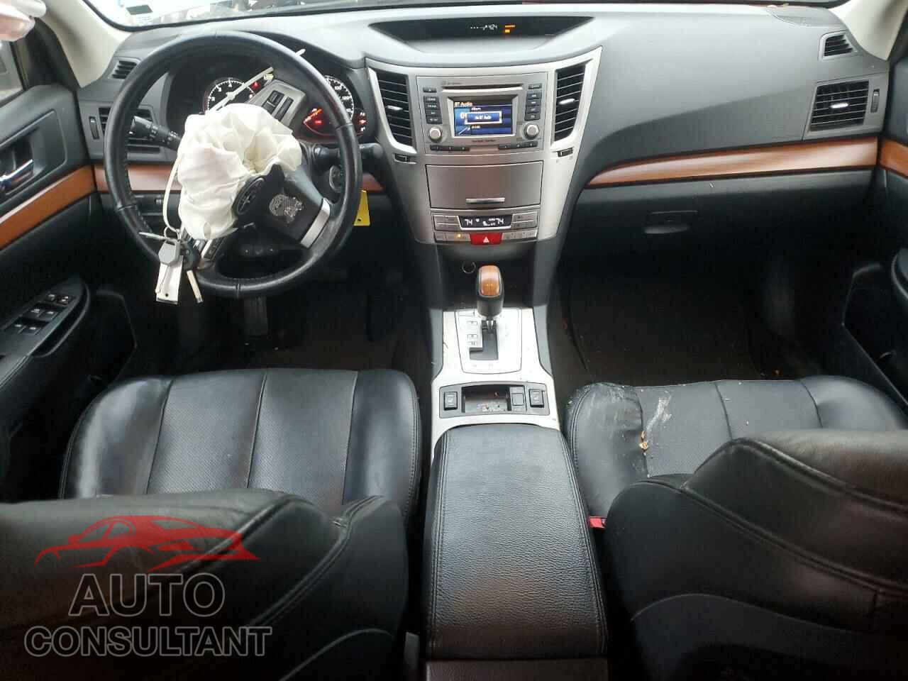 SUBARU OUTBACK 2014 - 4S4BRBLC5E3267233