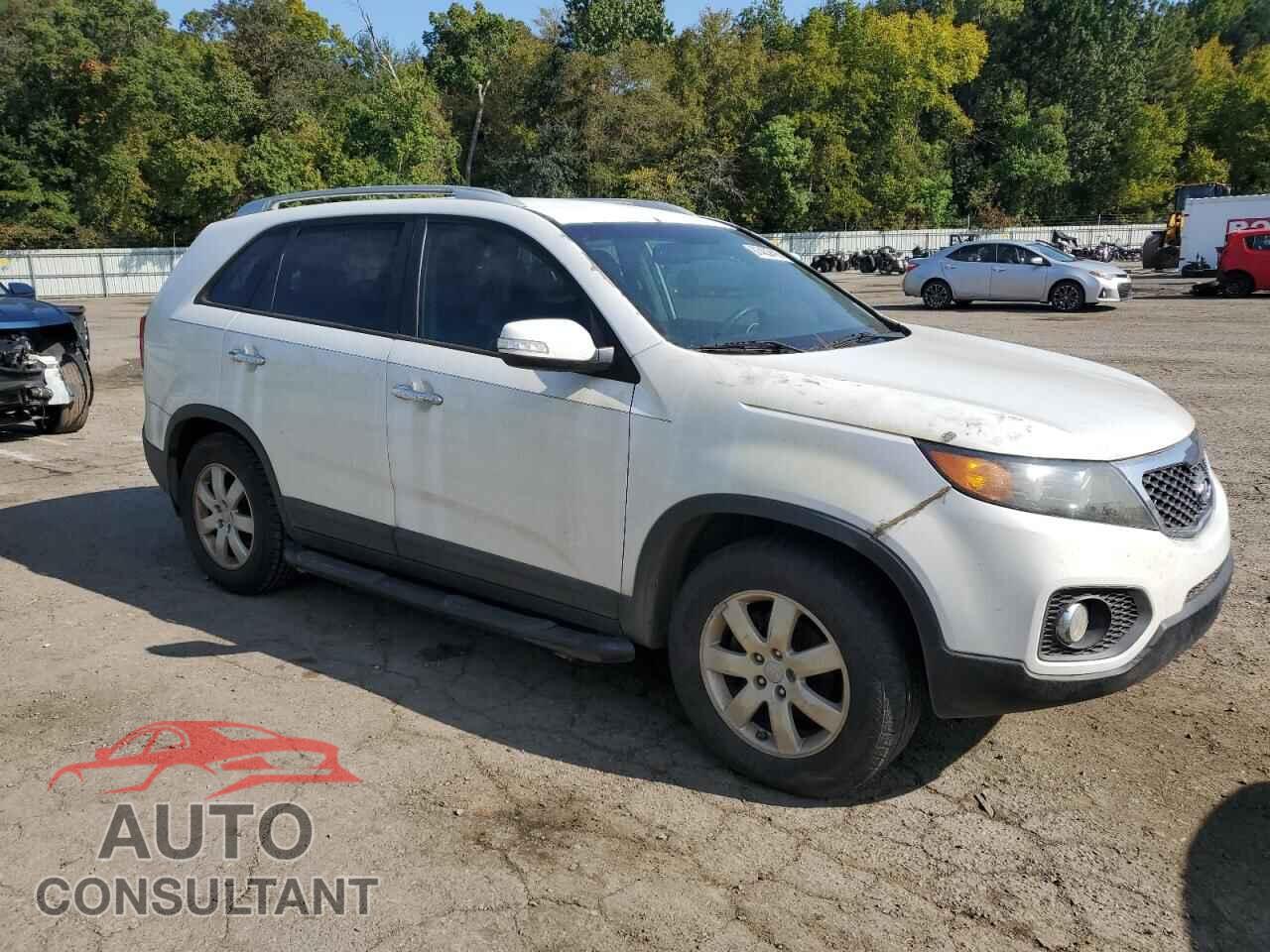 KIA SORENTO 2013 - 5XYKT3A64DG384515