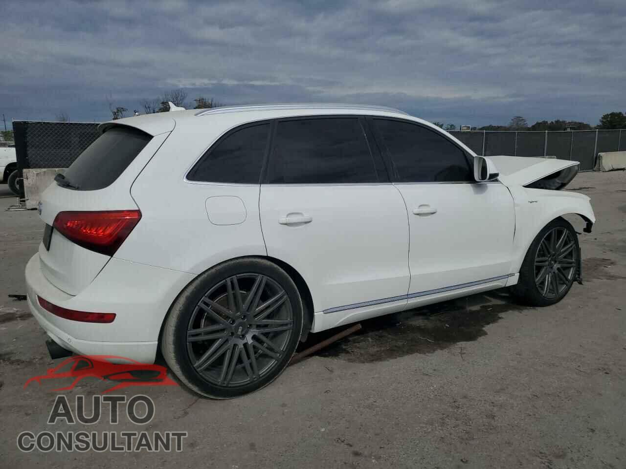 AUDI Q5 2013 - WA1C8AFP3DA008362