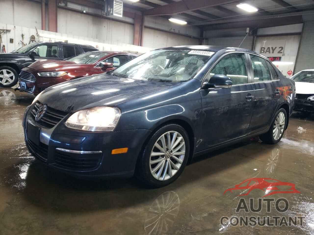 VOLKSWAGEN JETTA 2010 - 3VWAZ7AJ2AM117777