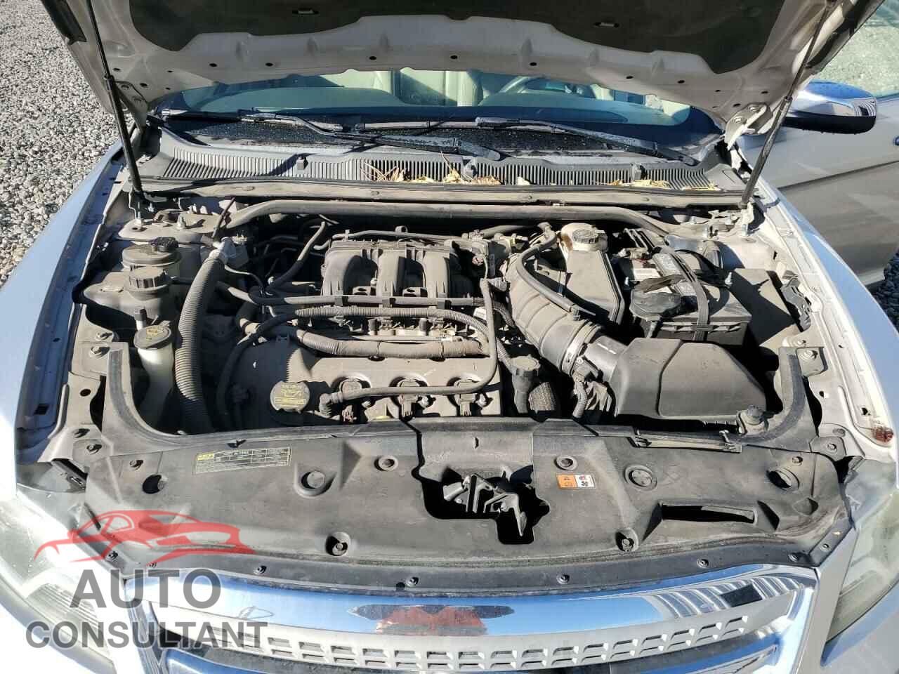 FORD TAURUS 2010 - 1FAHP2FW4AG101188