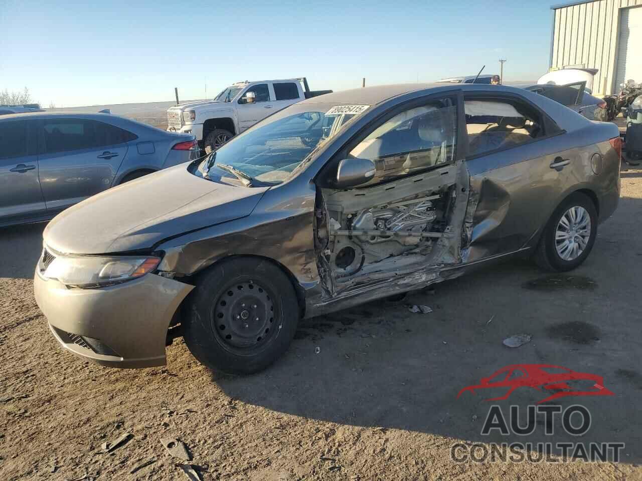 KIA FORTE 2010 - KNAFU4A22A5064550