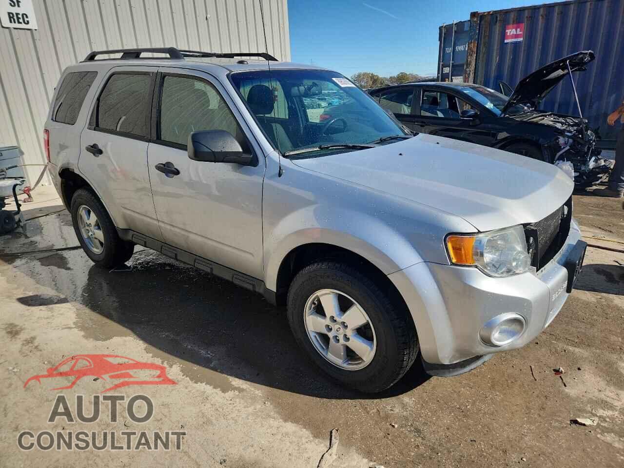 FORD ESCAPE 2011 - 1FMCU9DG4BKB24899