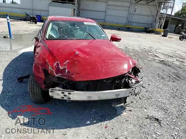 LEXUS IS 2018 - JTHBA1D26J5068457