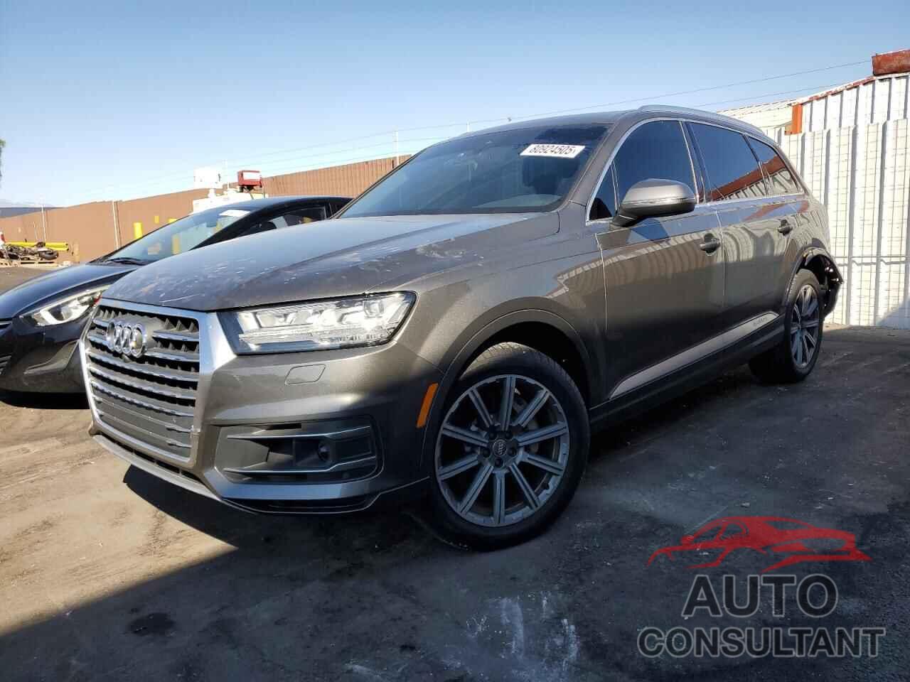 AUDI Q7 2018 - WA1LAAF7XJD034312