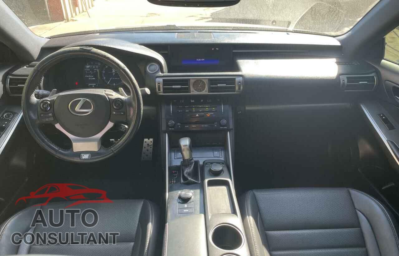 LEXUS IS 2014 - JTHBF1D29E5010477