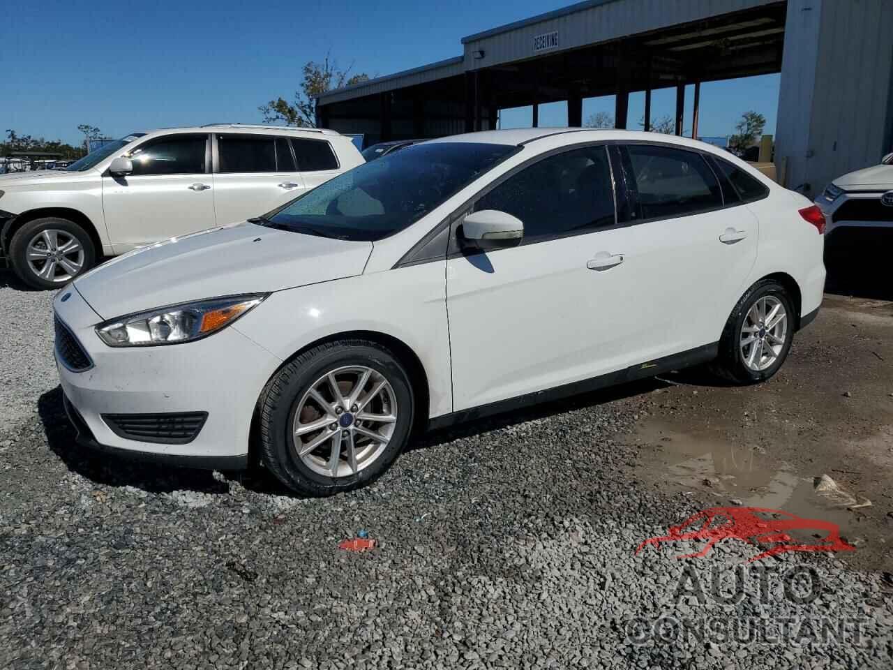 FORD FOCUS 2015 - 1FADP3F22FL376056