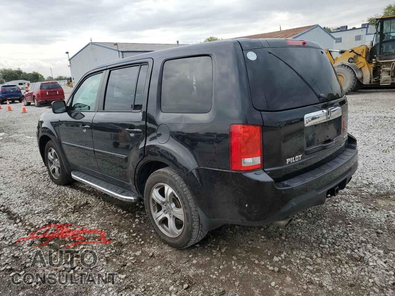HONDA PILOT 2015 - 5FNYF4H58FB073040