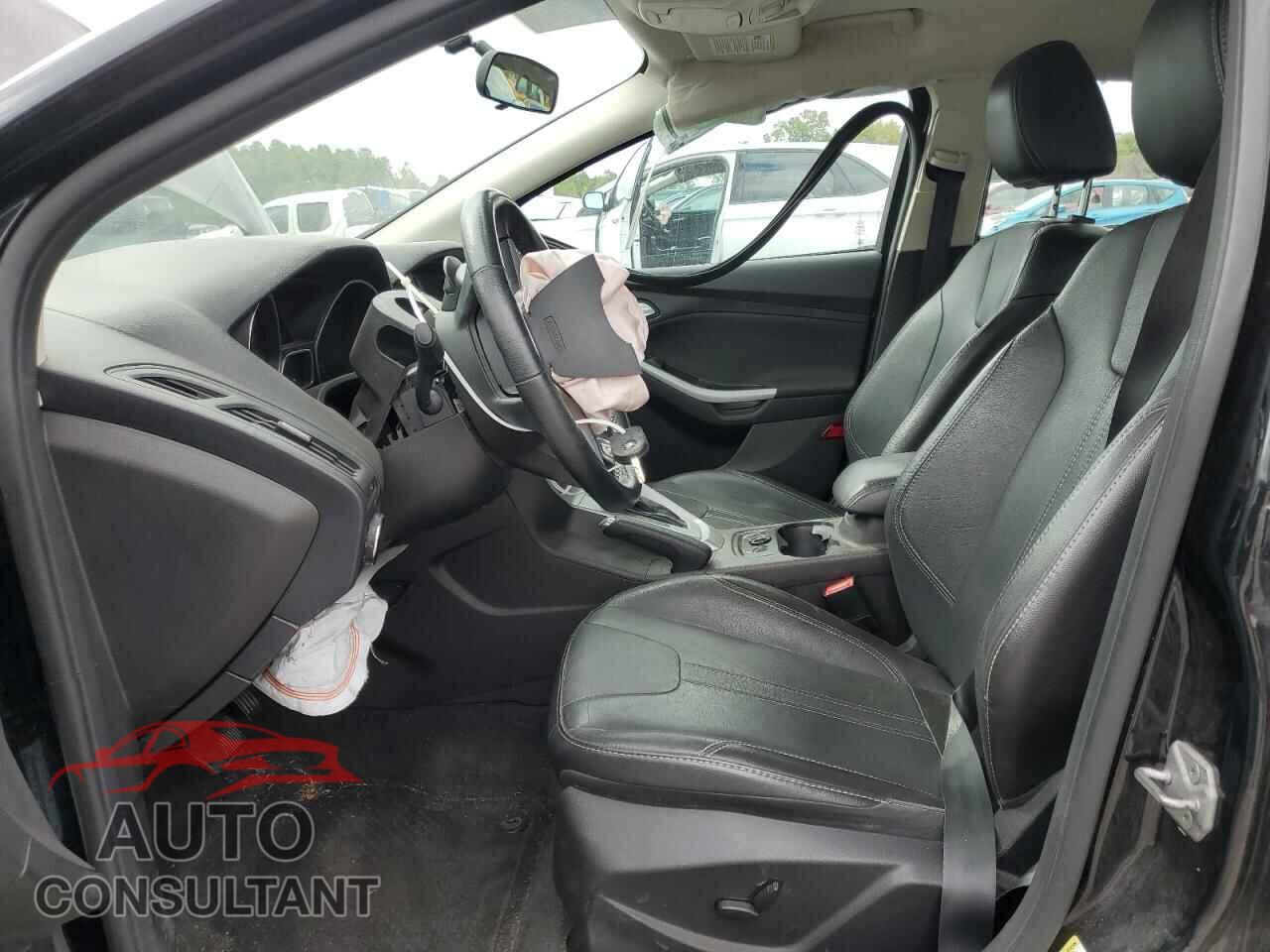 FORD FOCUS 2014 - 1FADP3F23EL228383