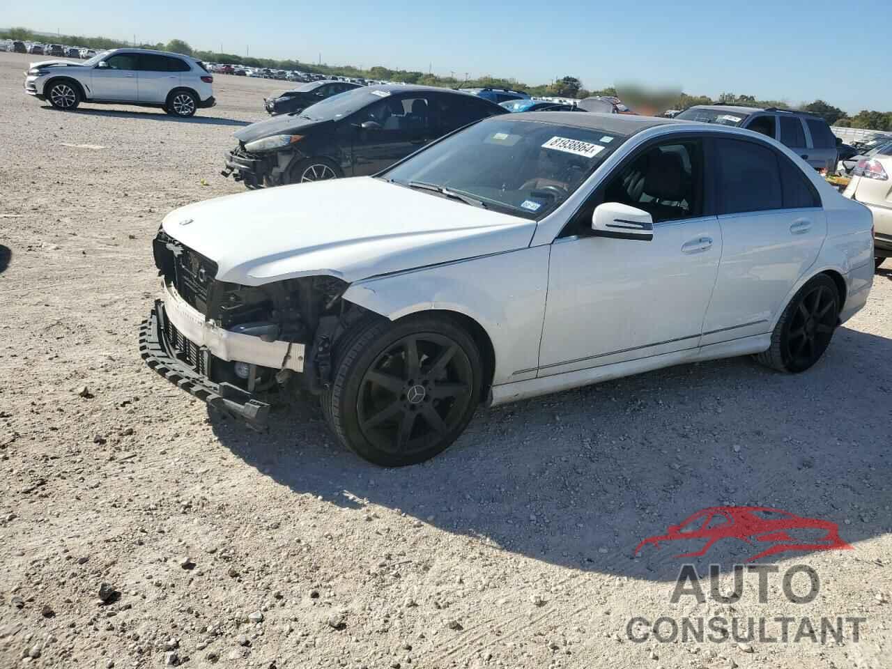 MERCEDES-BENZ C-CLASS 2014 - WDDGF4HB9EG242381