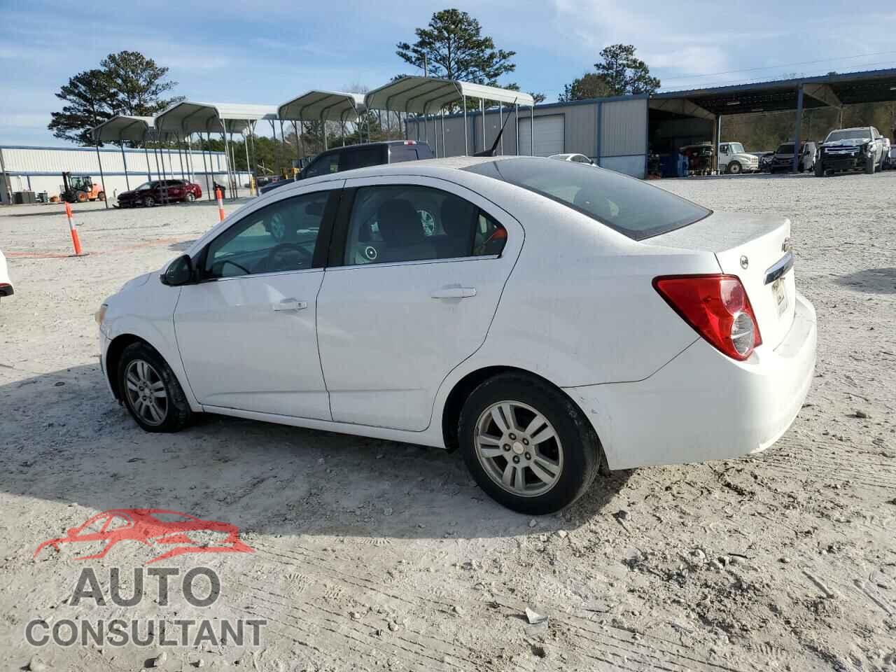 CHEVROLET SONIC 2014 - 1G1JC5SH9E4178445