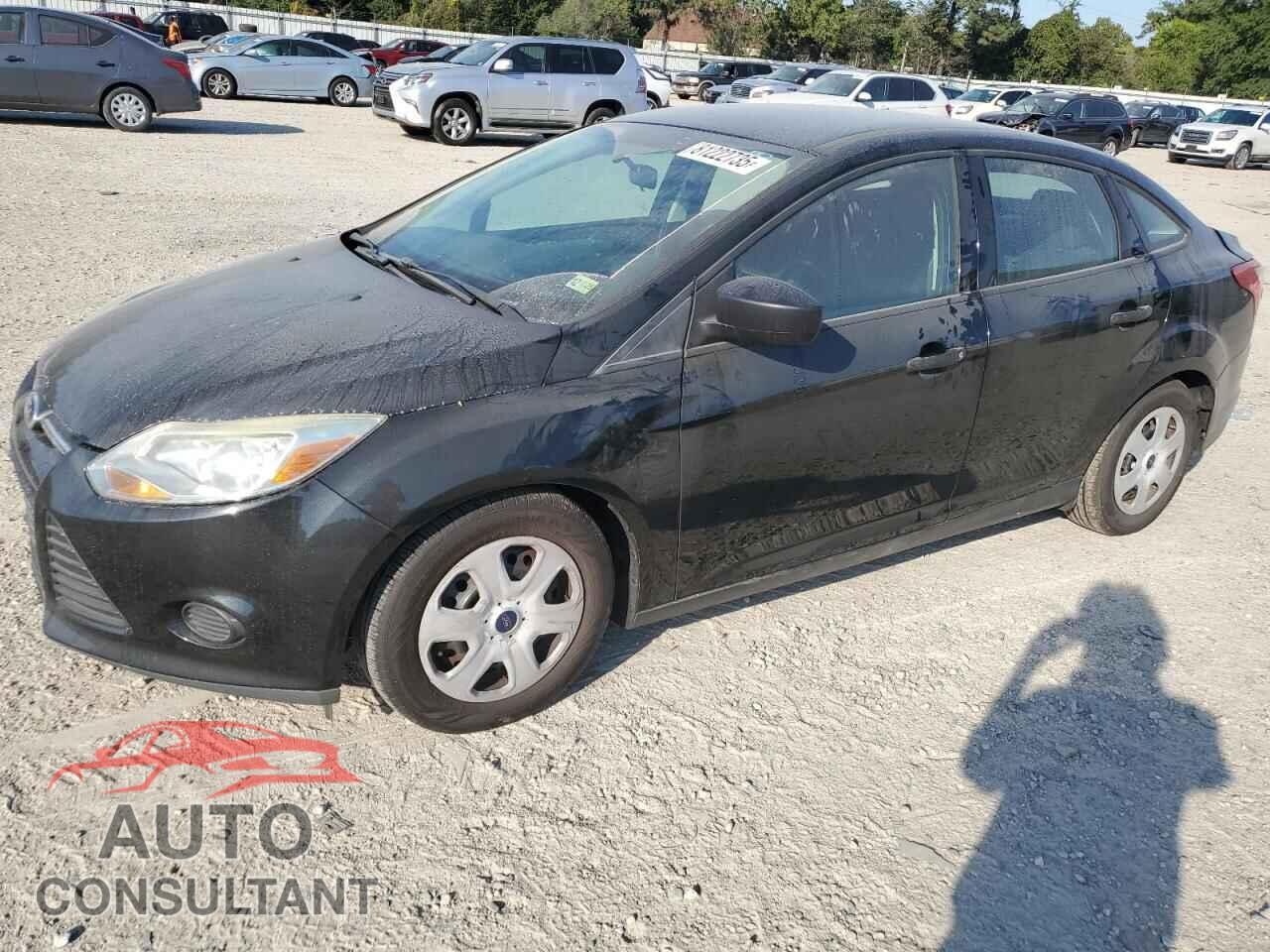 FORD FOCUS 2014 - 1FADP3E27EL227920
