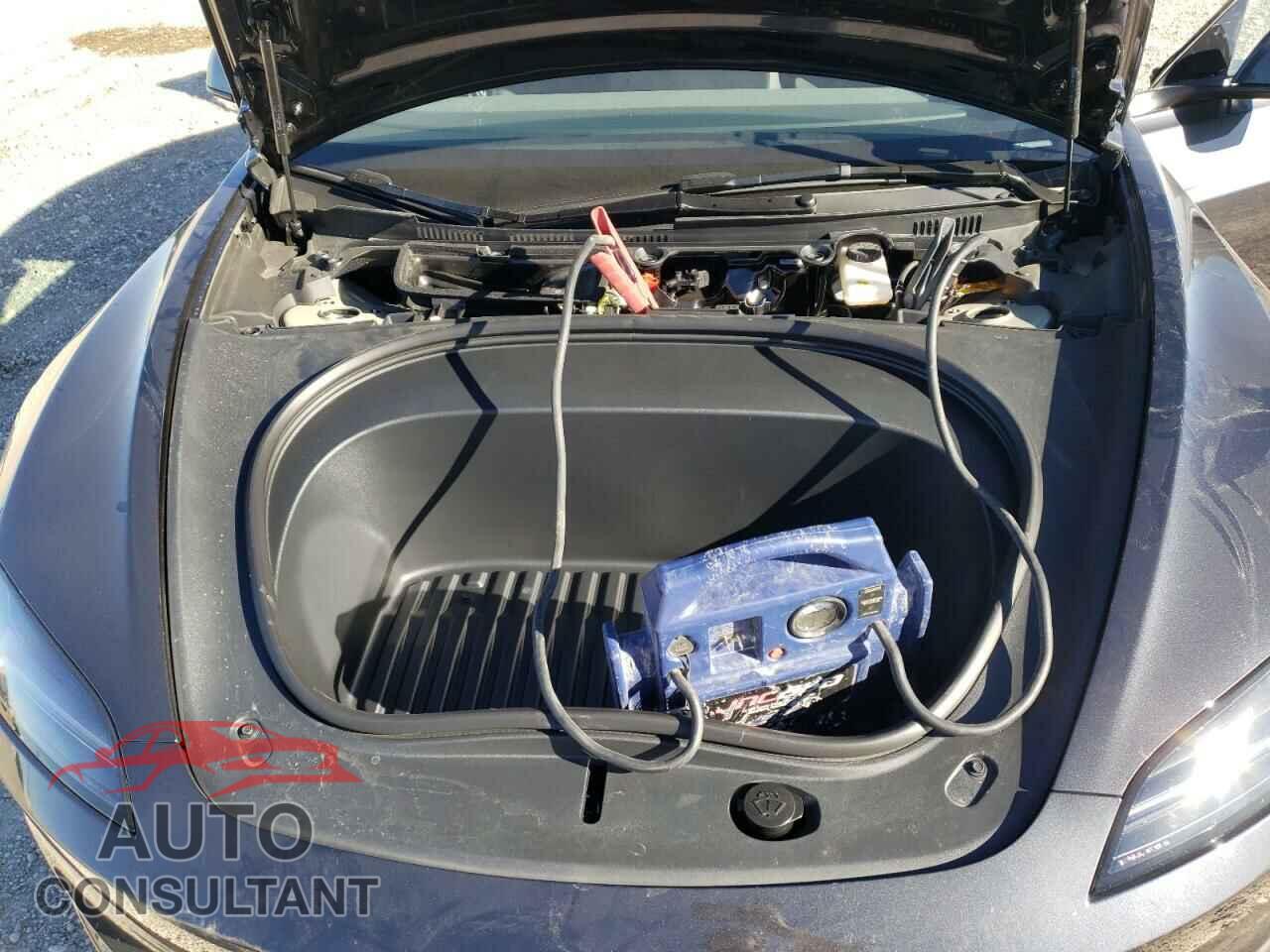 TESLA MODEL 3 2024 - 5YJ3E1EA5RF863297