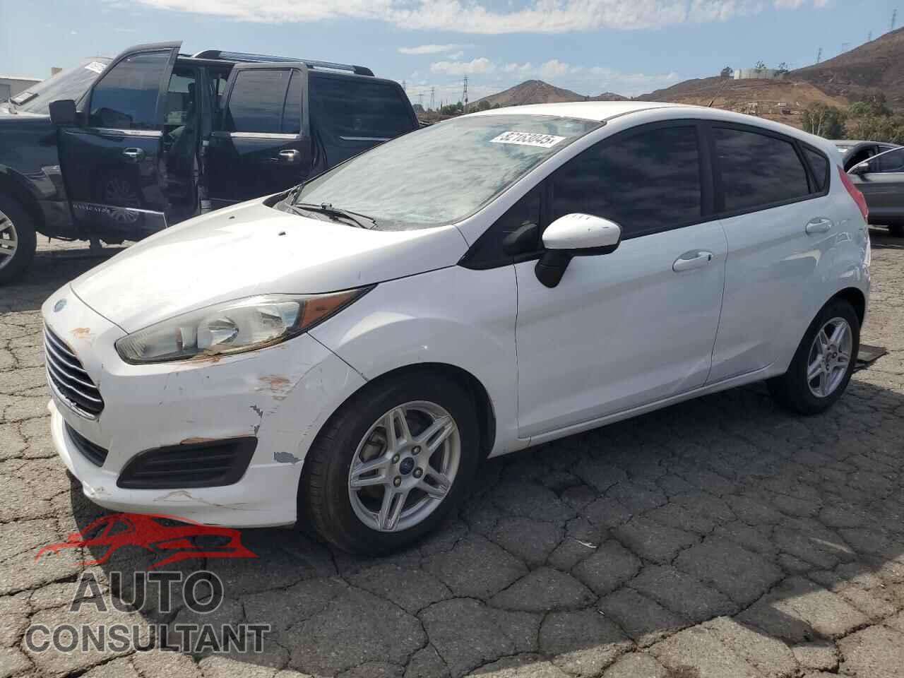 FORD FIESTA 2017 - 3FADP4EJ8HM170319