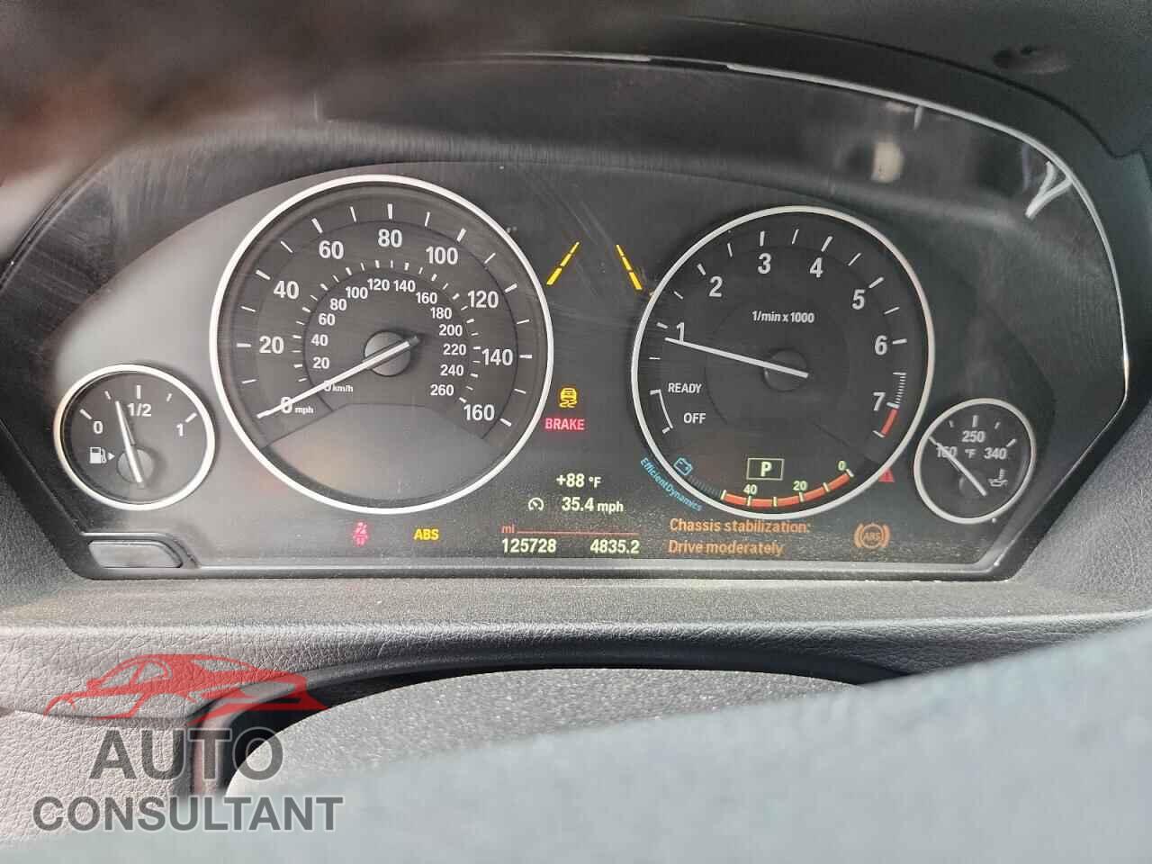 BMW 3 SERIES 2015 - WBA3B3C53FF547136