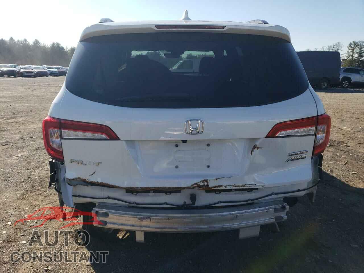 HONDA PILOT 2021 - 5FNYF6H29MB019521