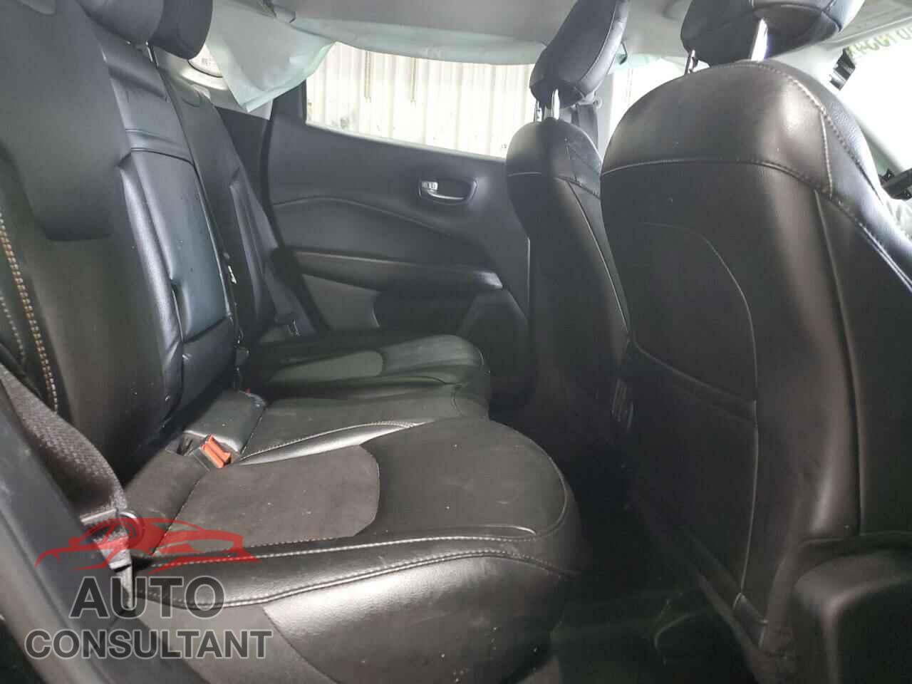 JEEP COMPASS 2020 - 3C4NJDBB6LT143339