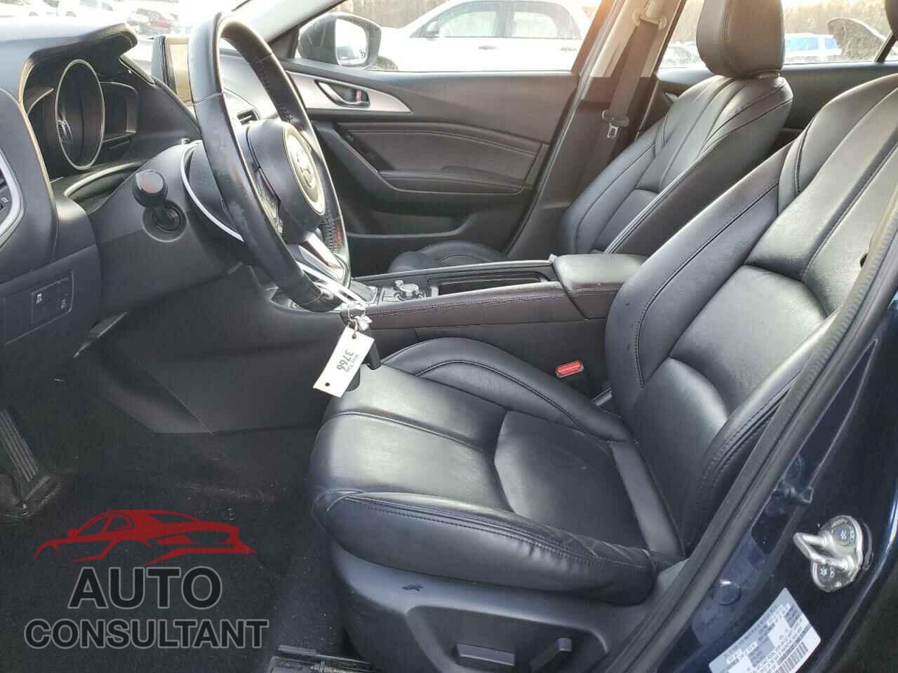 MAZDA 3 2017 - 3MZBN1V79HM148577