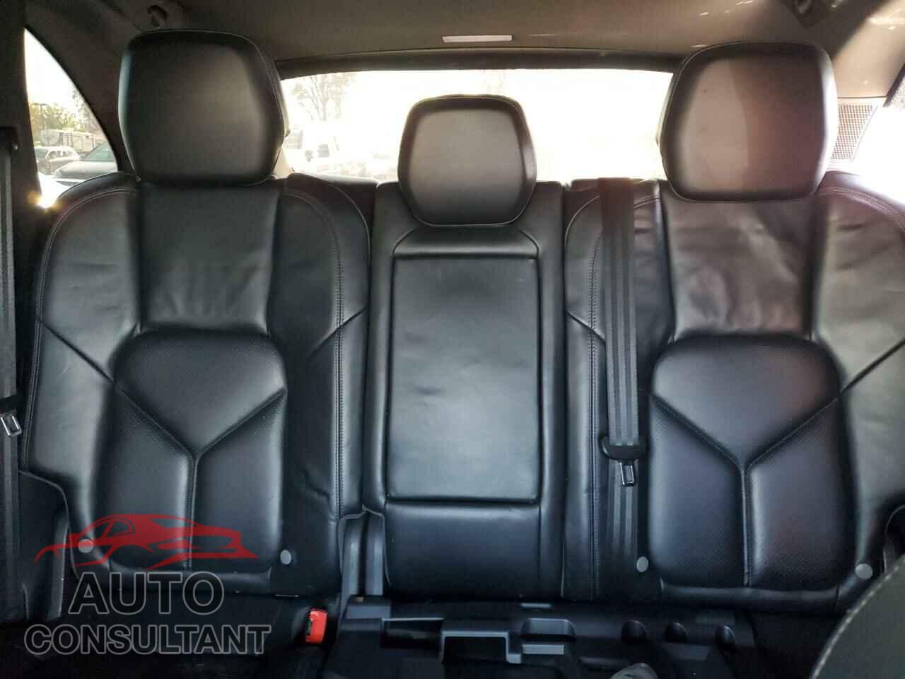 PORSCHE CAYENNE 2011 - WP1AA2A21BLA05544