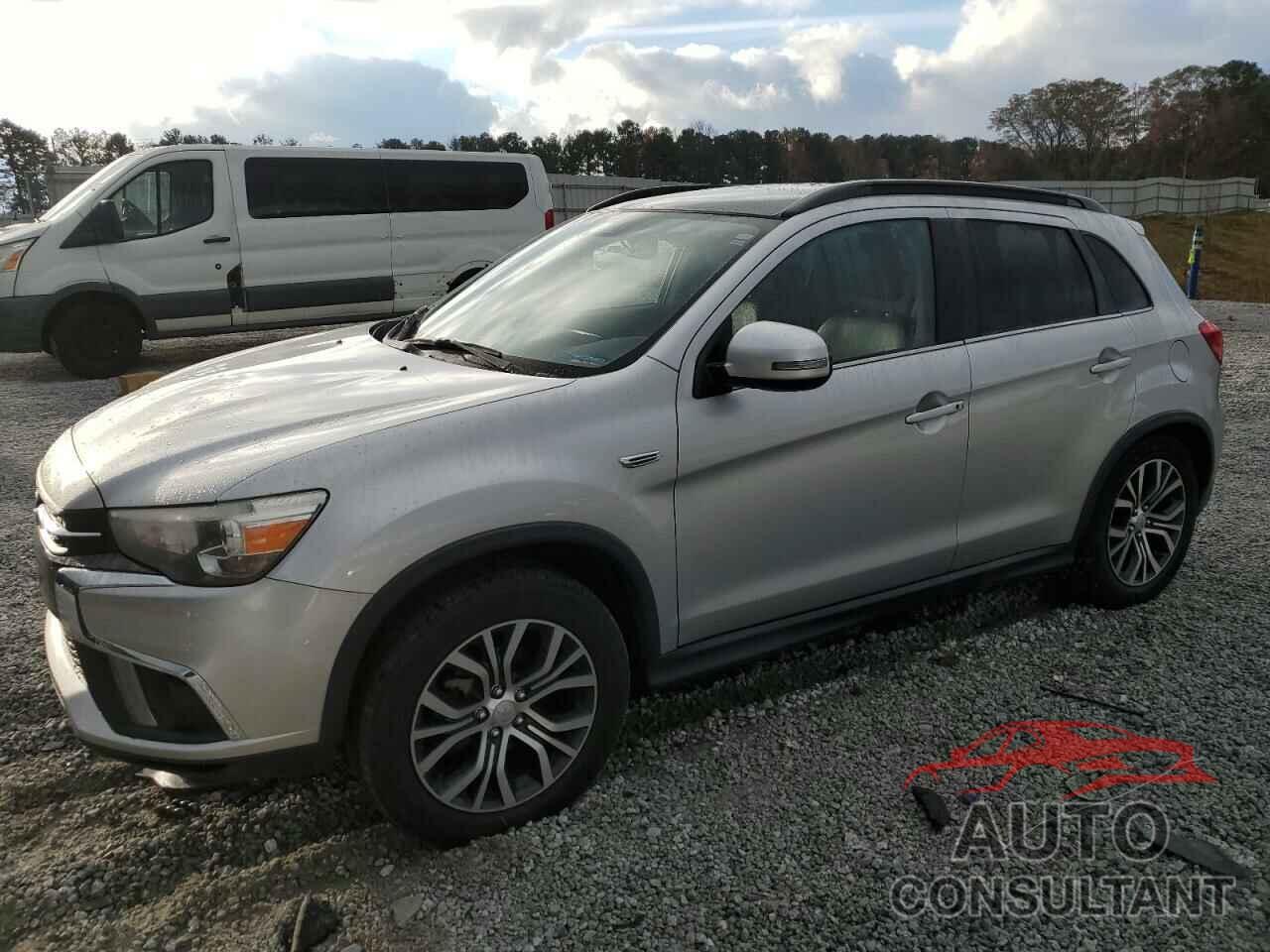 MITSUBISHI OUTLANDER 2018 - JA4AP4AW1JU009711