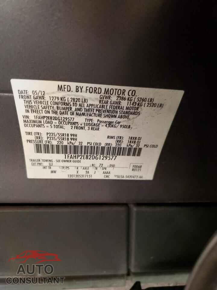 FORD TAURUS 2013 - 1FAHP2E82DG129577