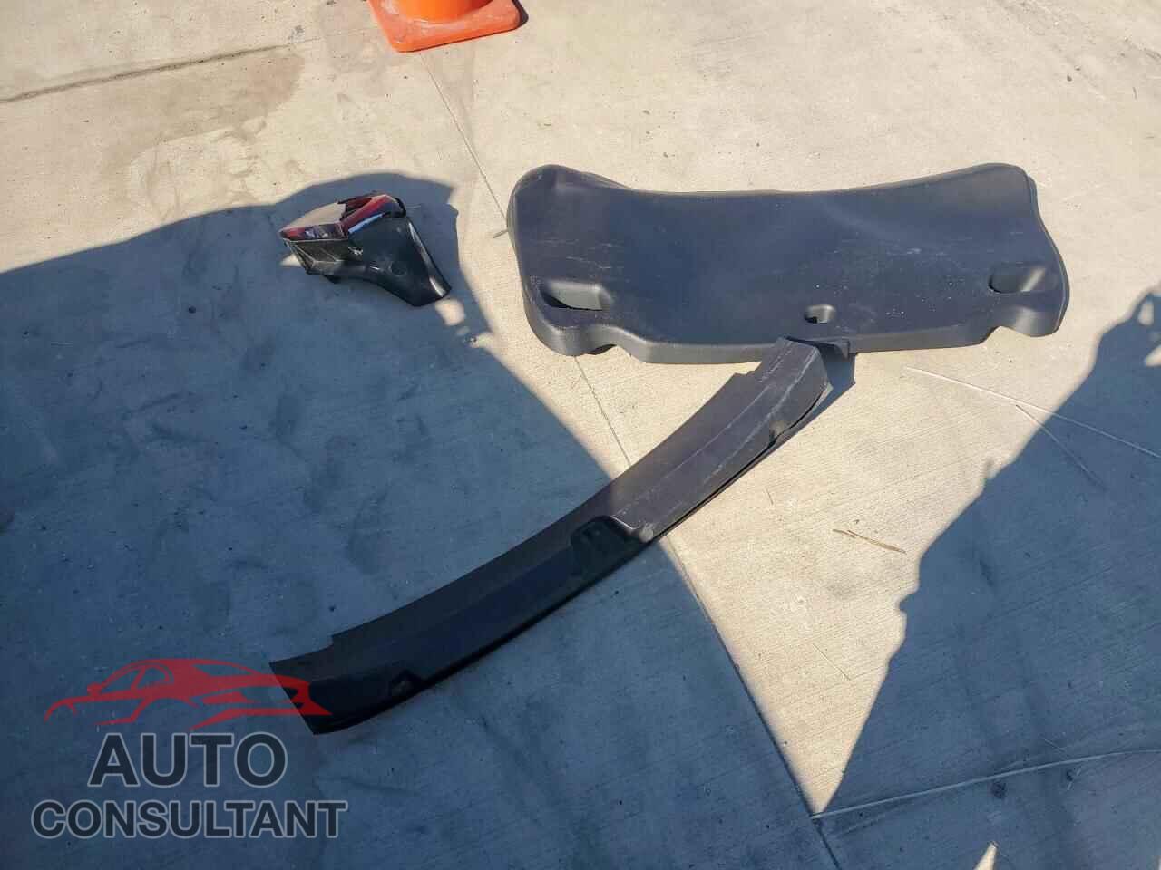 TESLA MODEL 3 2020 - 5YJ3E1EB2LF666331