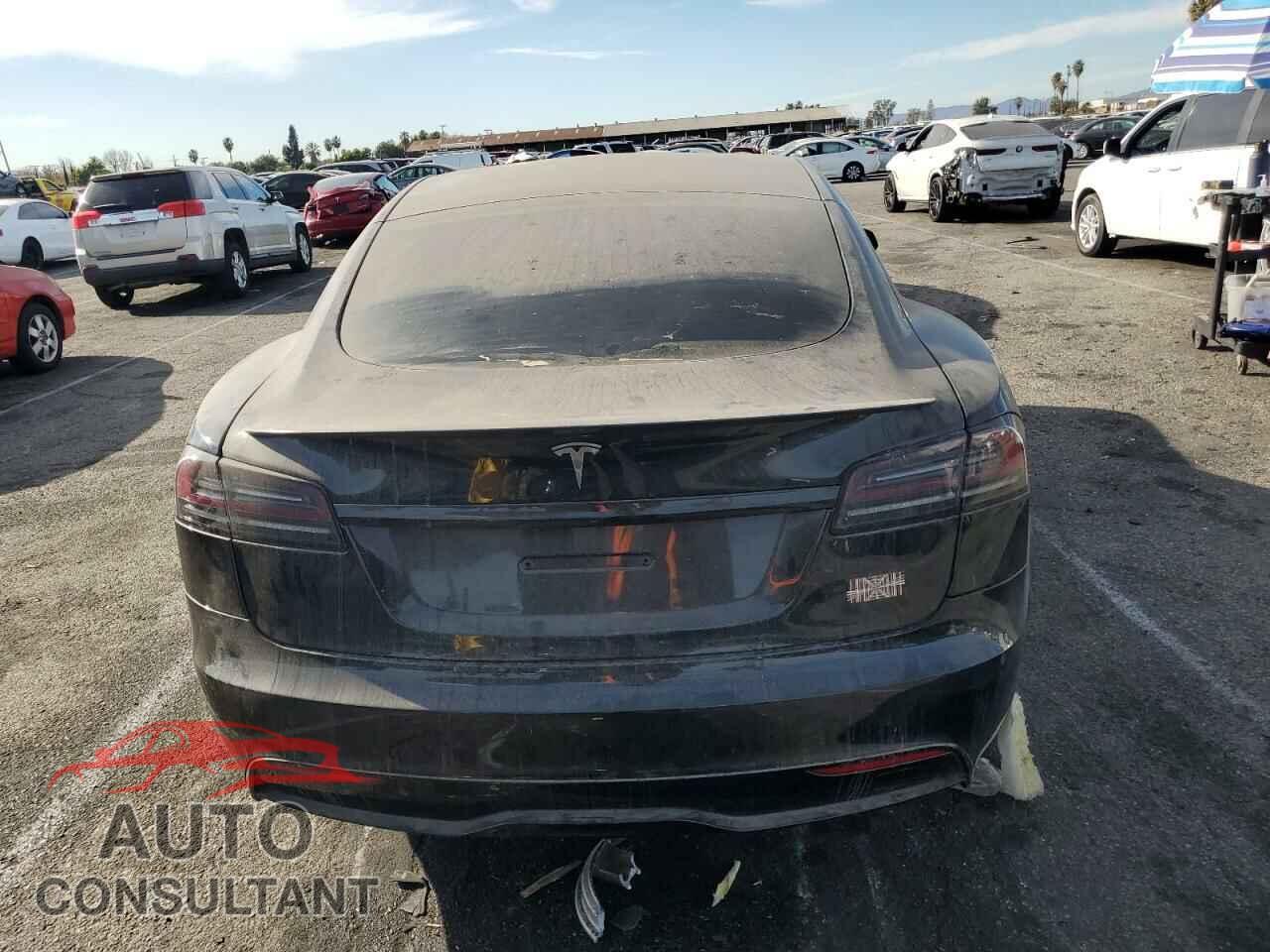 TESLA MODEL S 2022 - 5YJSA1E68NF479592