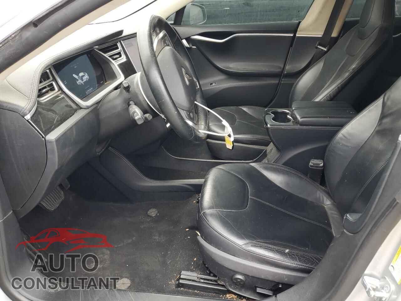 TESLA MODEL S 2013 - 5YJSA1CG6DFP23802