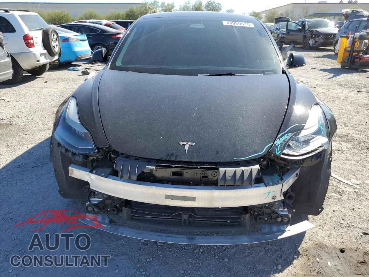 TESLA MODEL 3 2022 - 5YJ3E1EA8NF285772
