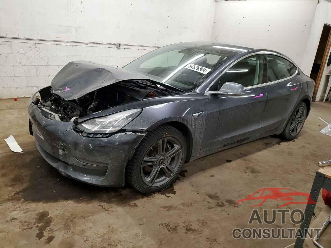 TESLA MODEL 3 2019 - 5YJ3E1EB5KF389107