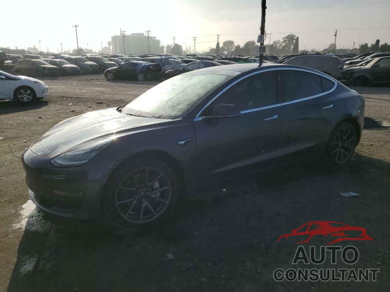 TESLA MODEL 3 2018 - 5YJ3E1EB9JF094011