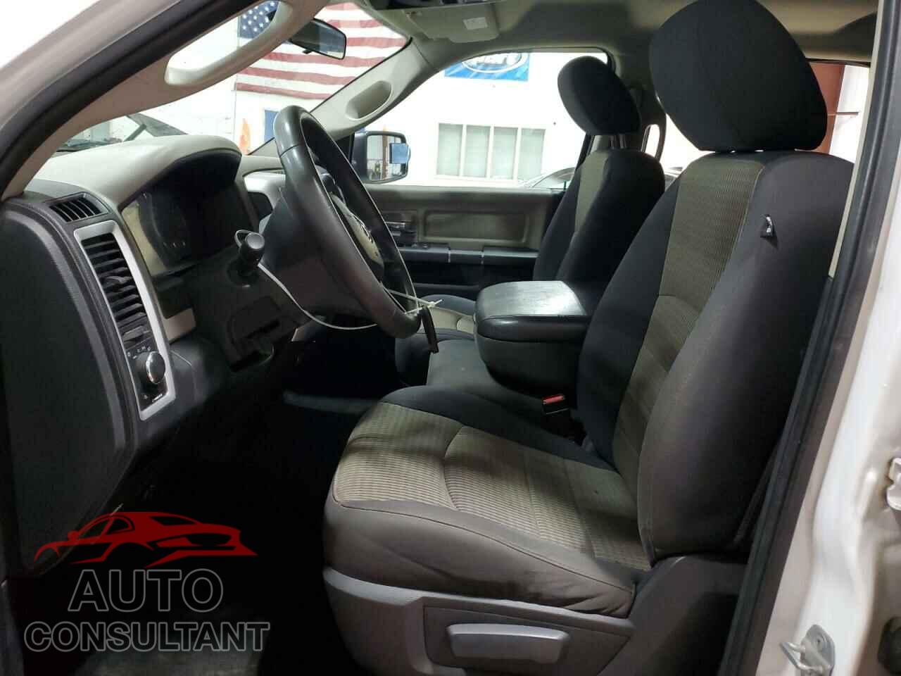 DODGE RAM 1500 2012 - 1C6RD7LT0CS320705