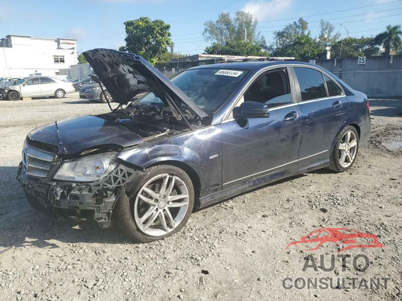 MERCEDES-BENZ C-CLASS 2012 - WDDGF4HB0CR216656