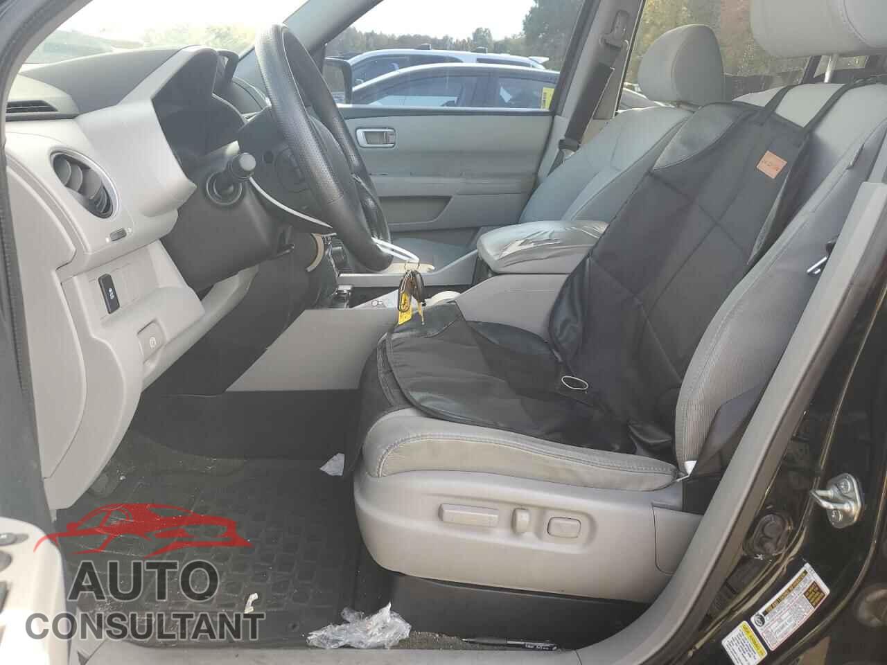 HONDA PILOT 2015 - 5FNYF4H34FB025159