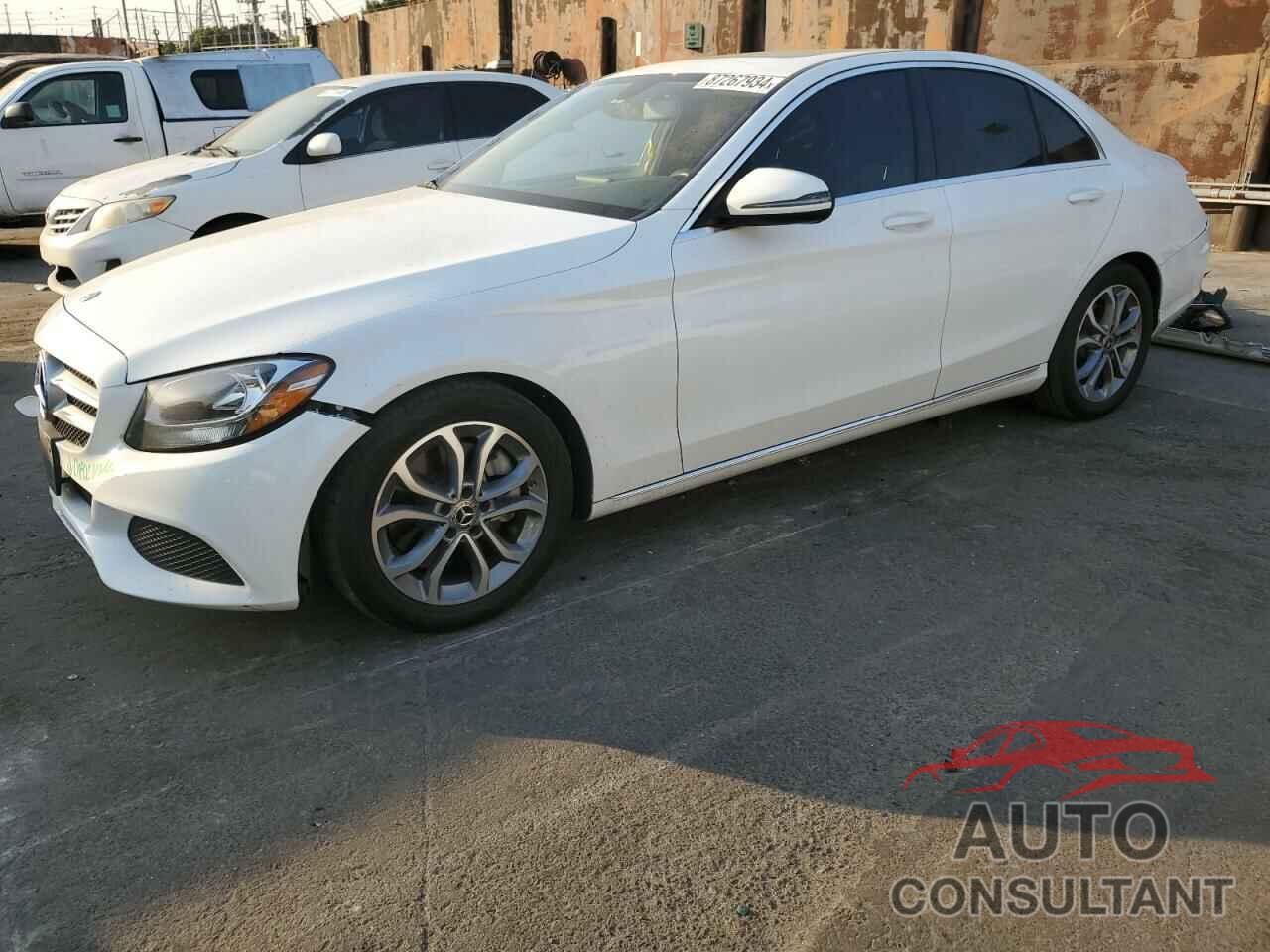 MERCEDES-BENZ C-CLASS 2018 - 55SWF4JB7JU271087