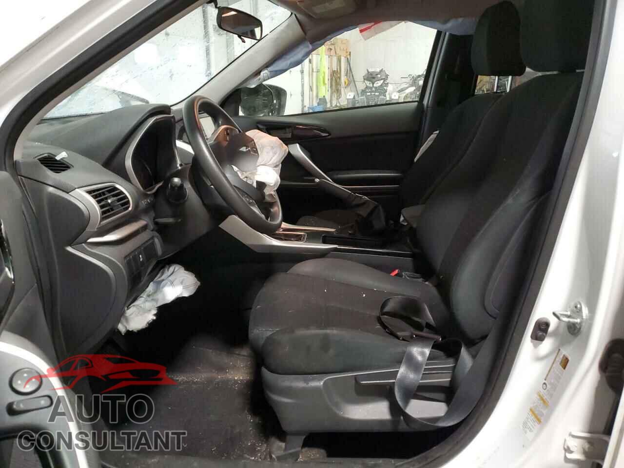 MITSUBISHI ECLIPSE 2019 - JA4AT3AA5KZ014652