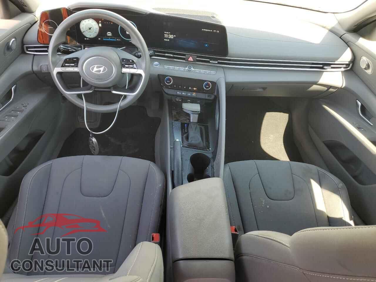 HYUNDAI ELANTRA 2024 - KMHLM4DG4RU751796