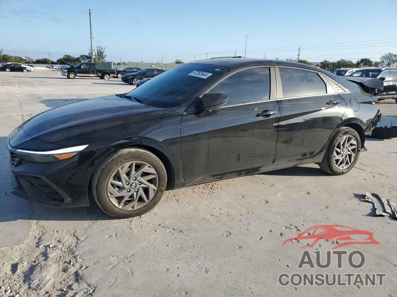HYUNDAI ELANTRA 2024 - KMHLM4DG6RU650243