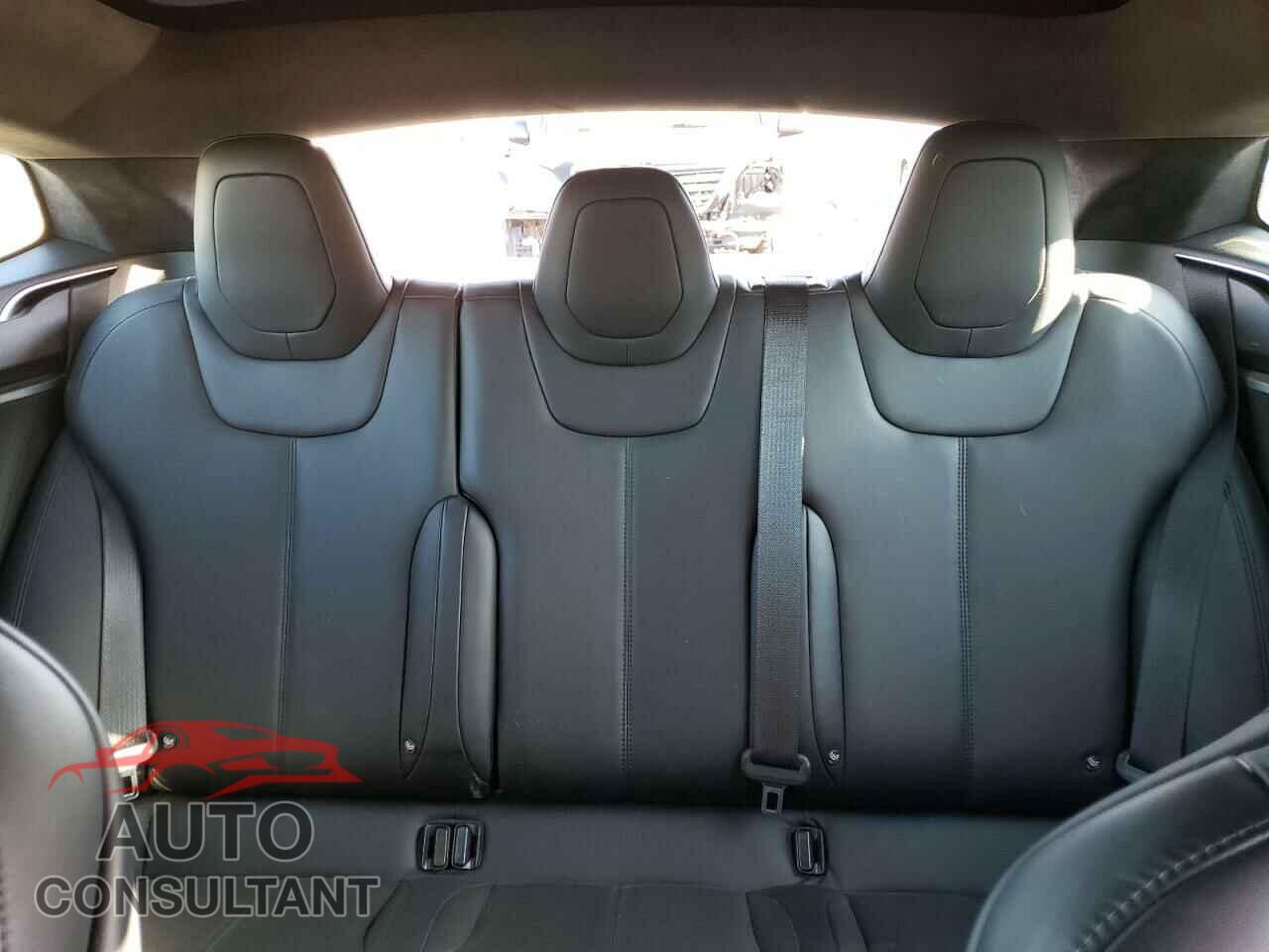 TESLA MODEL S 2017 - 5YJSA1E2XHF204713