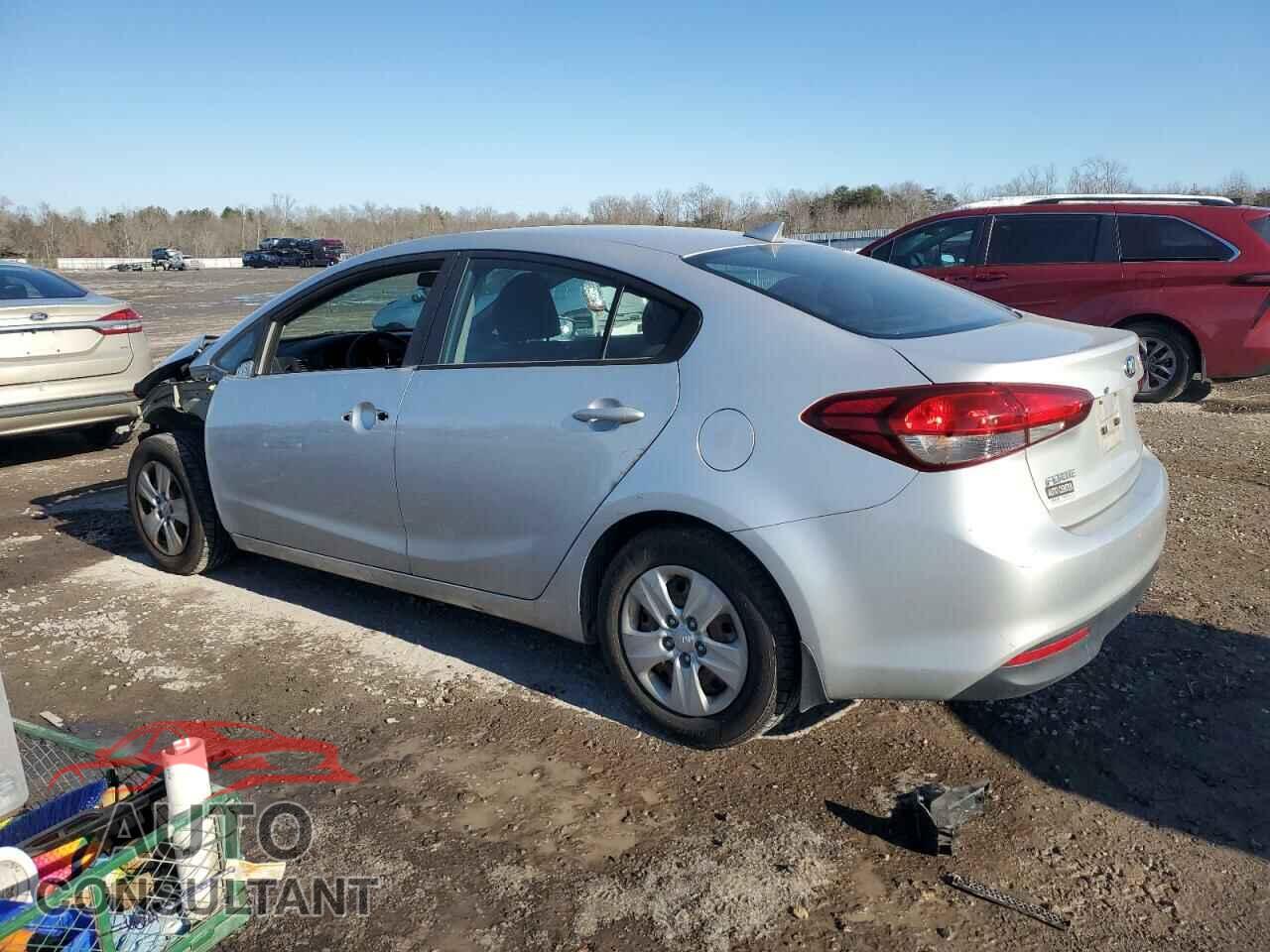 KIA FORTE 2017 - 3KPFK4A70HE085609