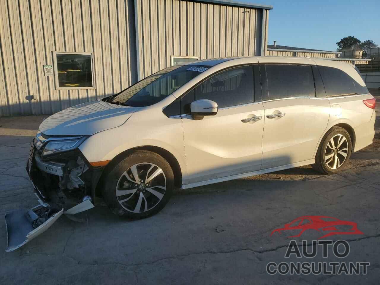 HONDA ODYSSEY 2018 - 5FNRL6H98JB050796