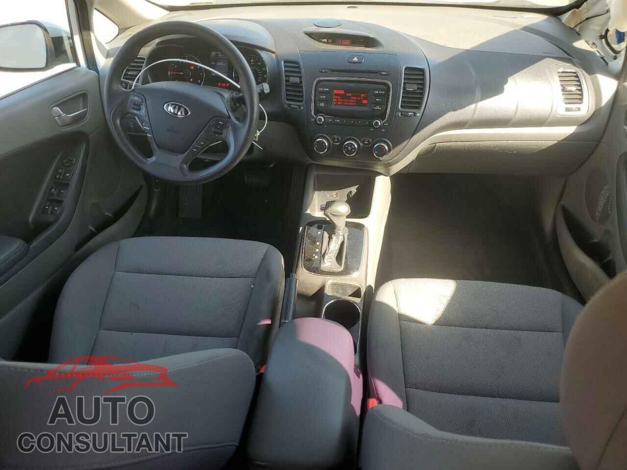 KIA FORTE 2017 - 3KPFK4A70HE039911
